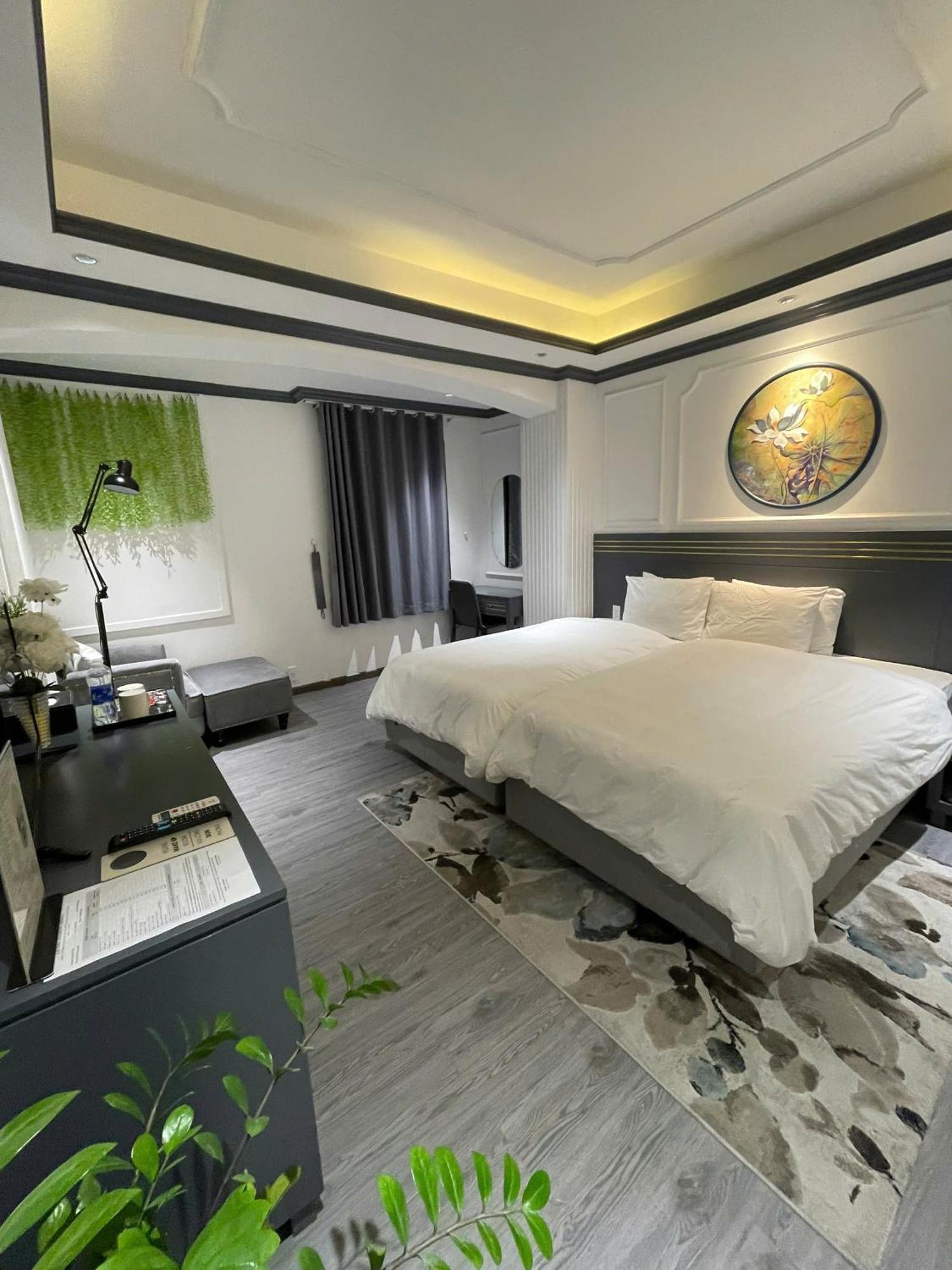 Le Grand Khách sạn 3*