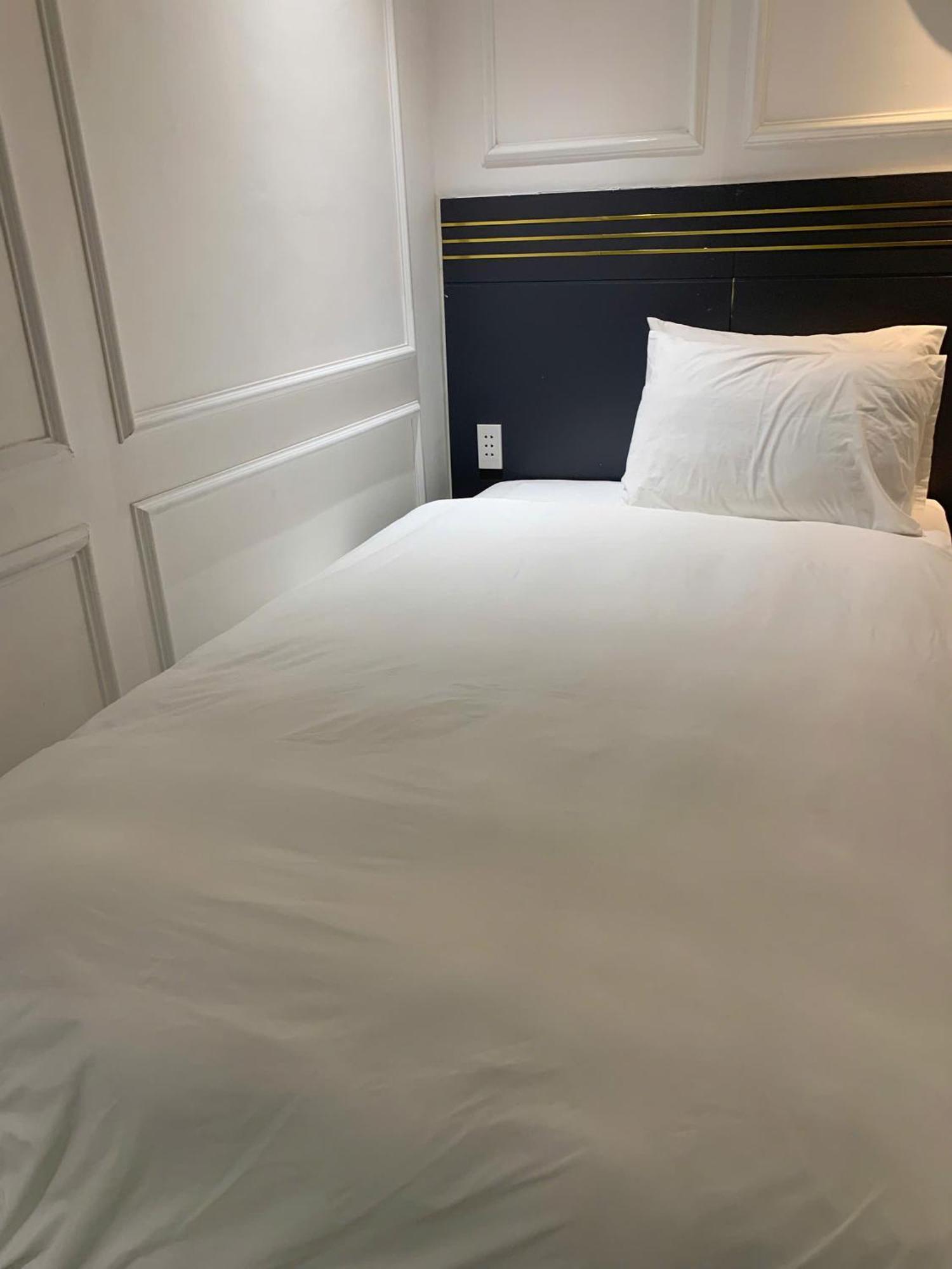 Khách sạn Le Grand 3*